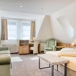 Alte Post 4*