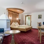 Alte Post 4*