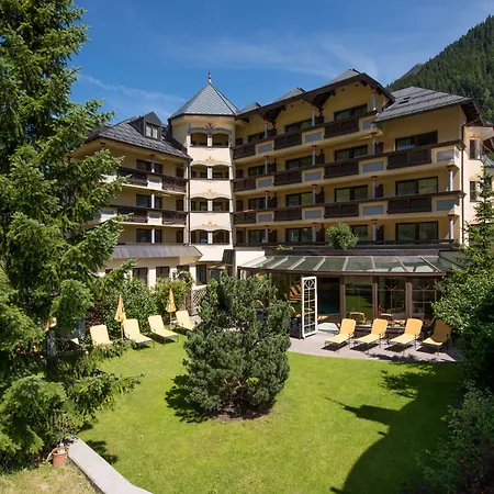 Alte Post Hotel 4*
