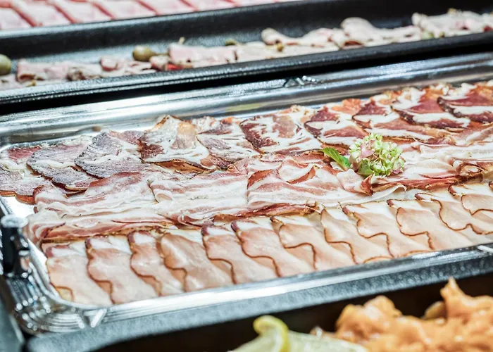 Alte Post מלון 4*