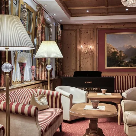 Hotel Alte Post 4*